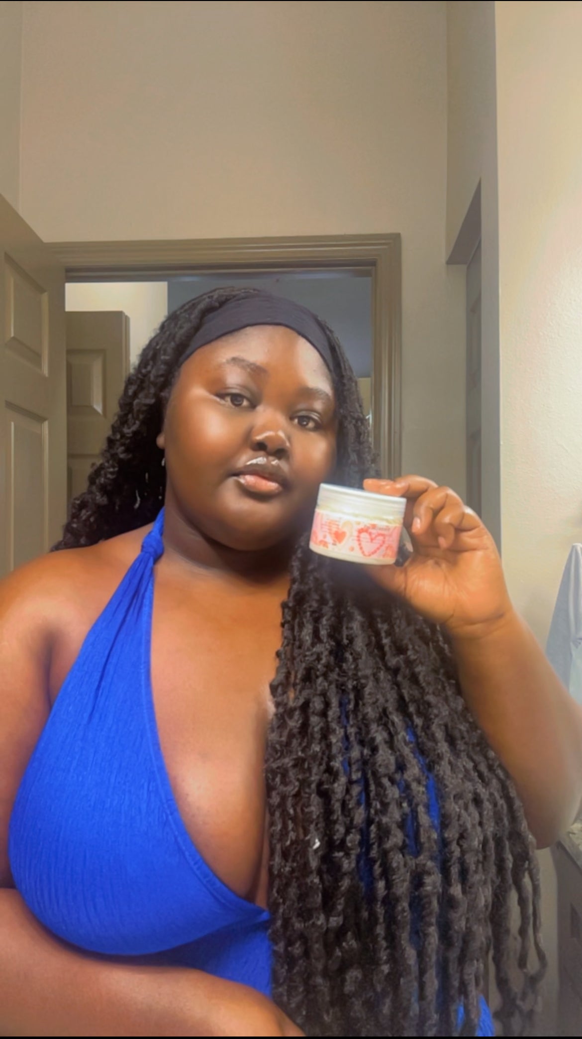 A relaxing self-care moment with NoùNoù Beauty body butter and body oil